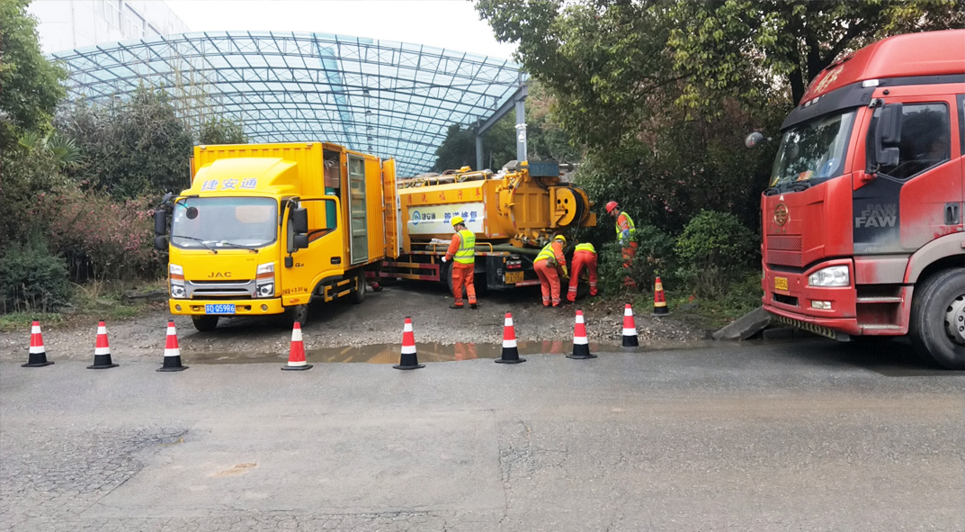 兴宾成区雨污水管网“四位一体”检测疏通项目